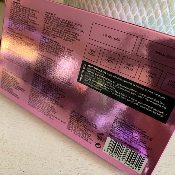 NATASHA DENONA LOVE FACE PALETTE
EYE & CHEEK ESSENTIAL - Picture 8 of 11